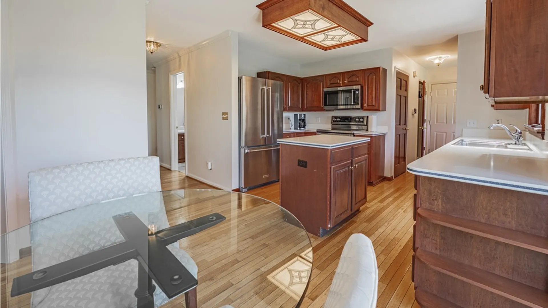 Property at 9 Saint Charles Ct, Amherst, NY 14221 15