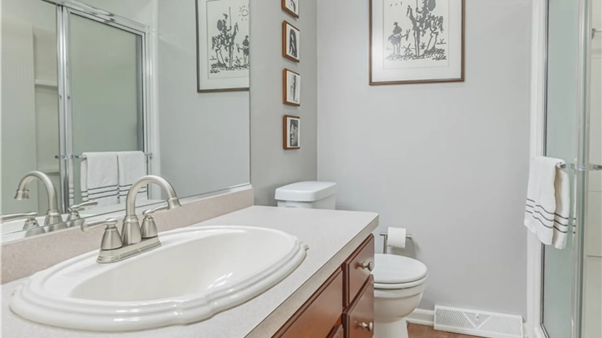Property at 9 Saint Charles Ct, Amherst, NY 14221 26