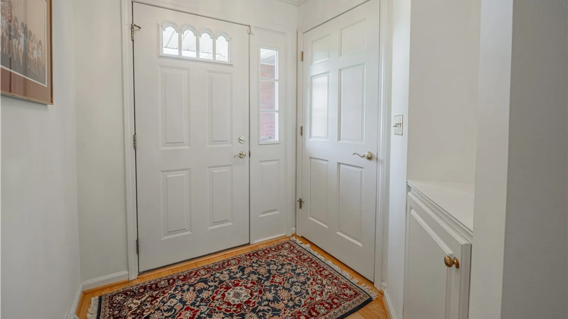 Property at 9 Saint Charles Ct, Amherst, NY 14221 3
