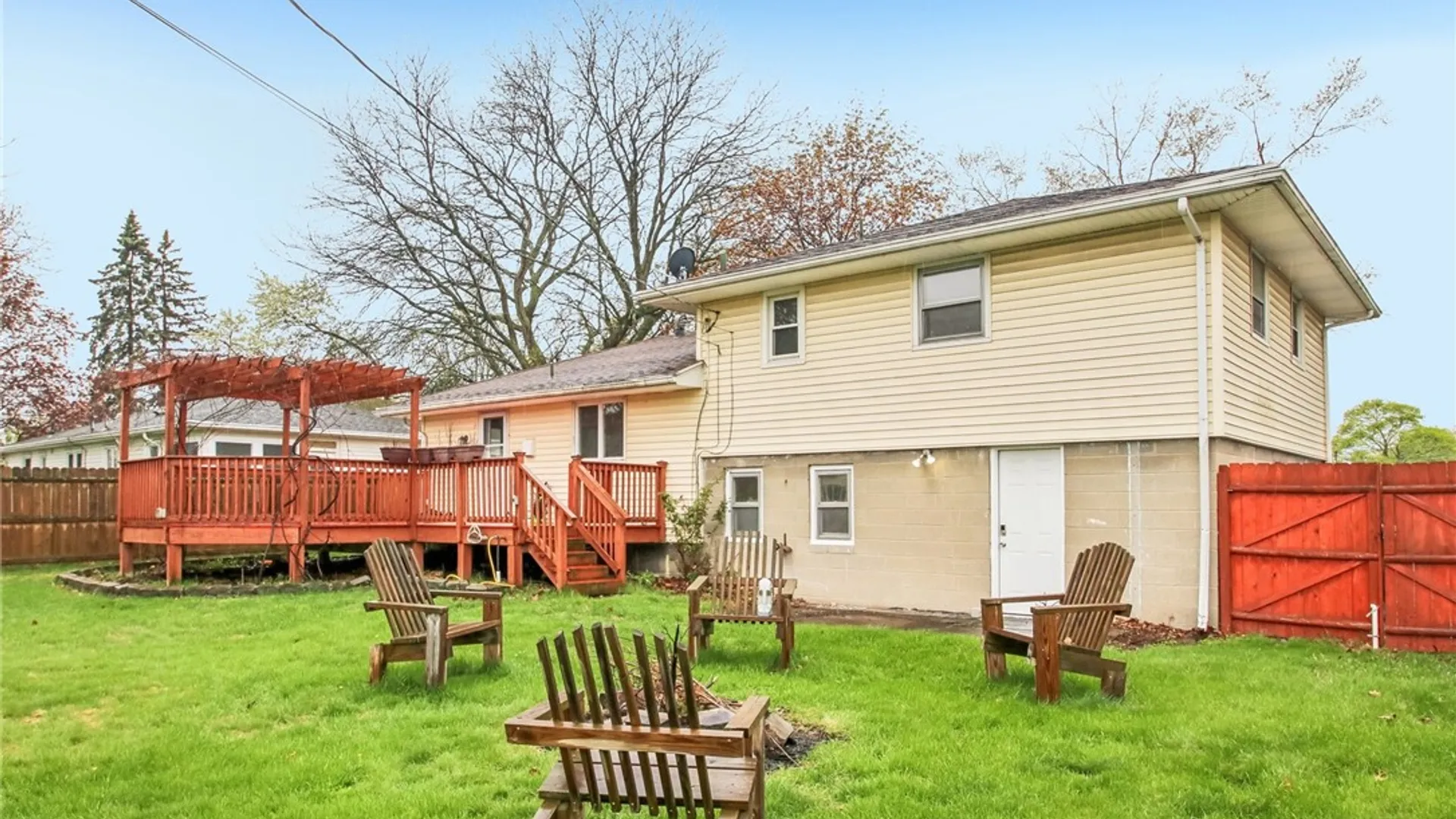 Property at 8 Caren Drive, Irondequoit, NY 14622 44