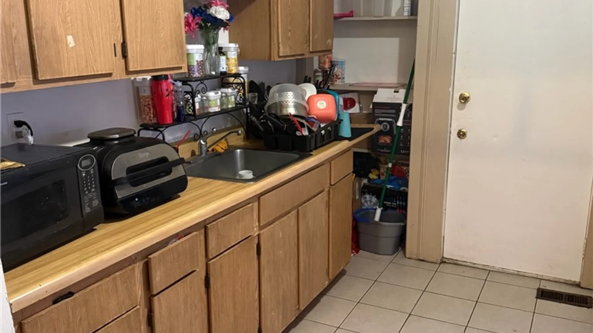 Property at 656-658 Genesee Street, Rochester, NY 14611 15