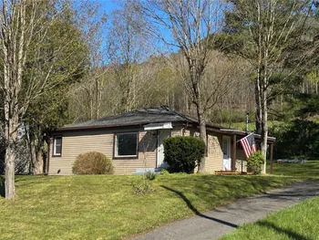 6607 State Highway 7, Maryland, NY 12116