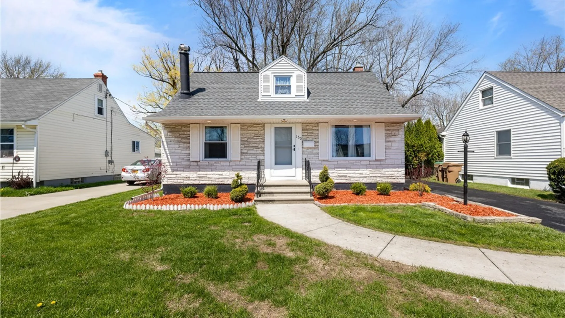 Property at 160 Westbrook Drive, Cheektowaga, NY 14225 2