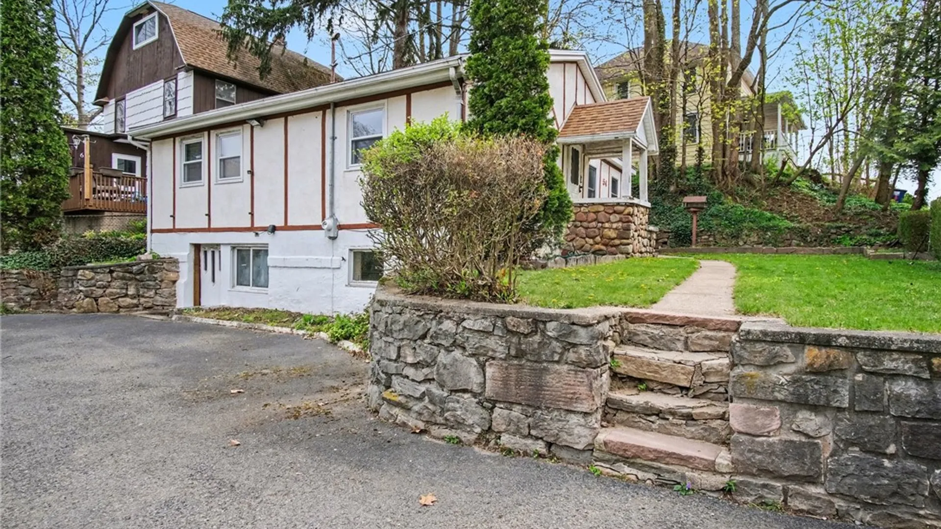 Property at 54 Nixon Drive, Irondequoit, NY 14622 17