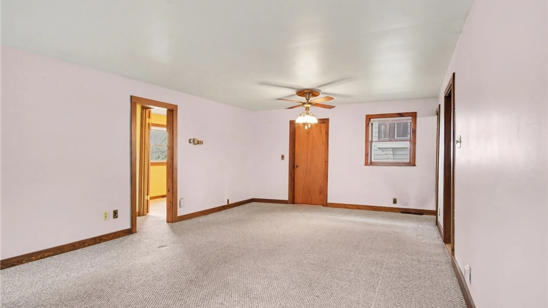 Property at 54 Nixon Drive, Irondequoit, NY 14622 2