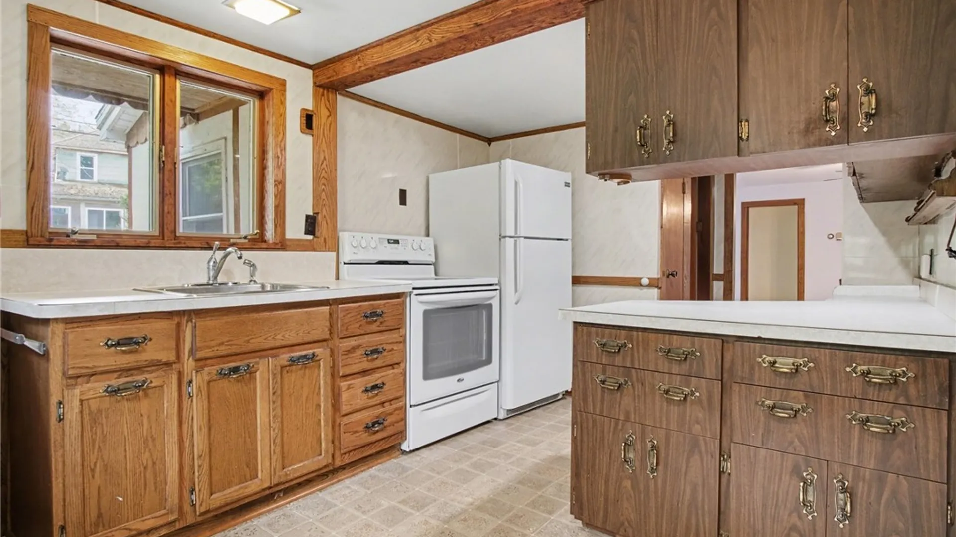 Property at 54 Nixon Drive, Irondequoit, NY 14622 5
