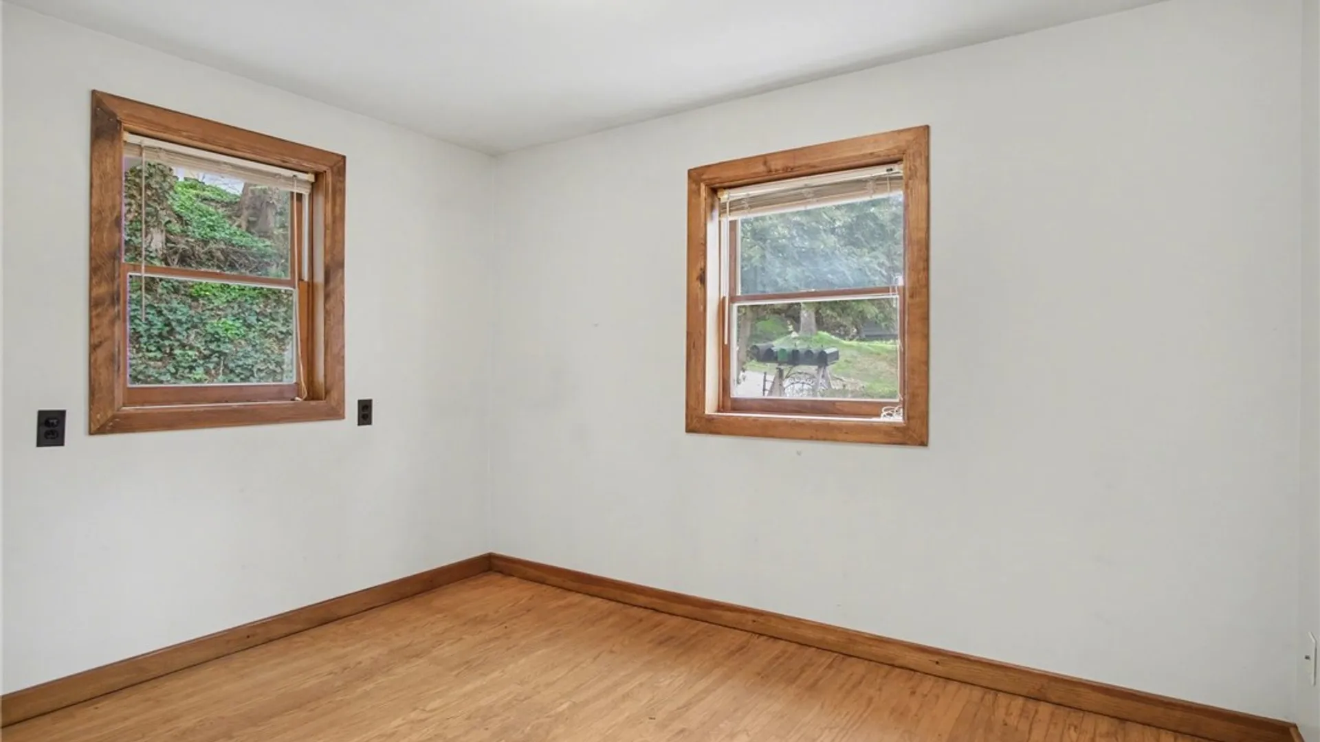 Property at 54 Nixon Drive, Irondequoit, NY 14622 9