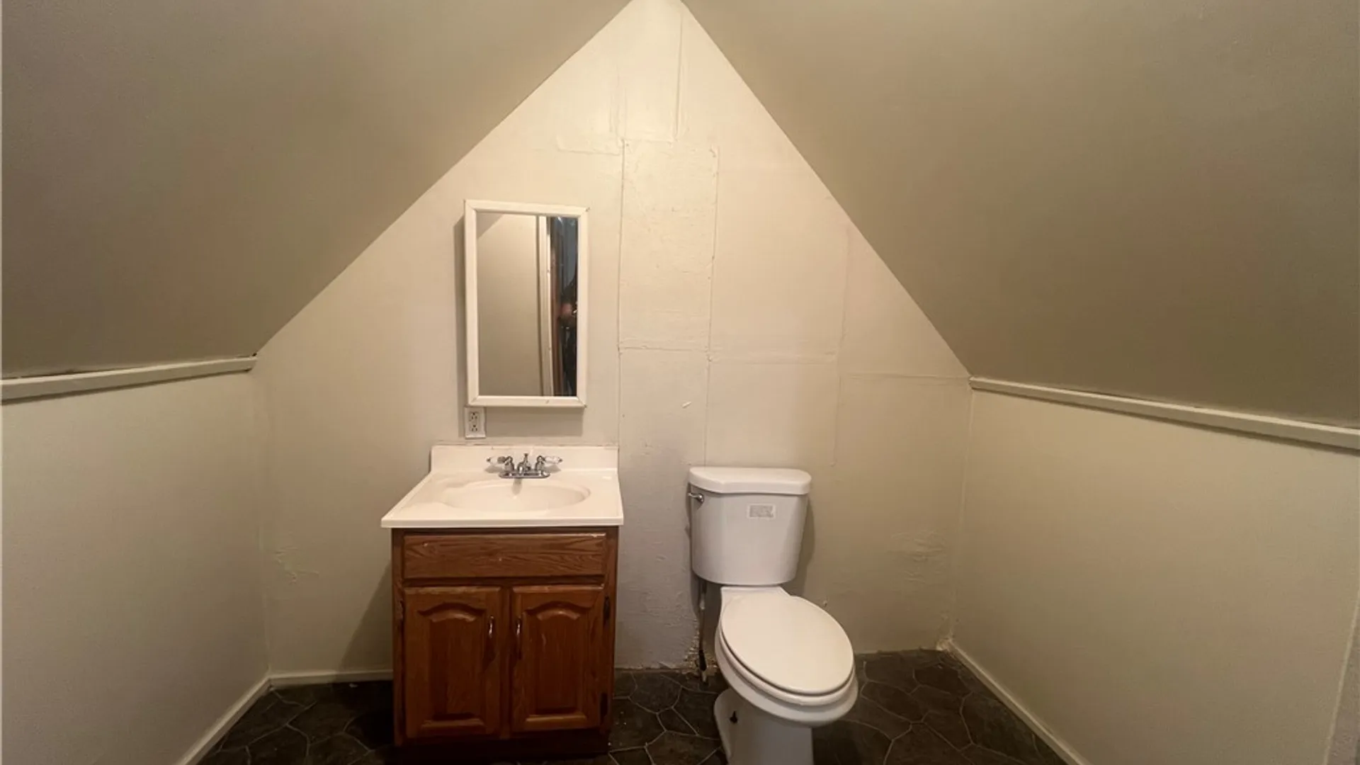 Property at 5 Saint Jacob St, Rochester, NY 14622 20