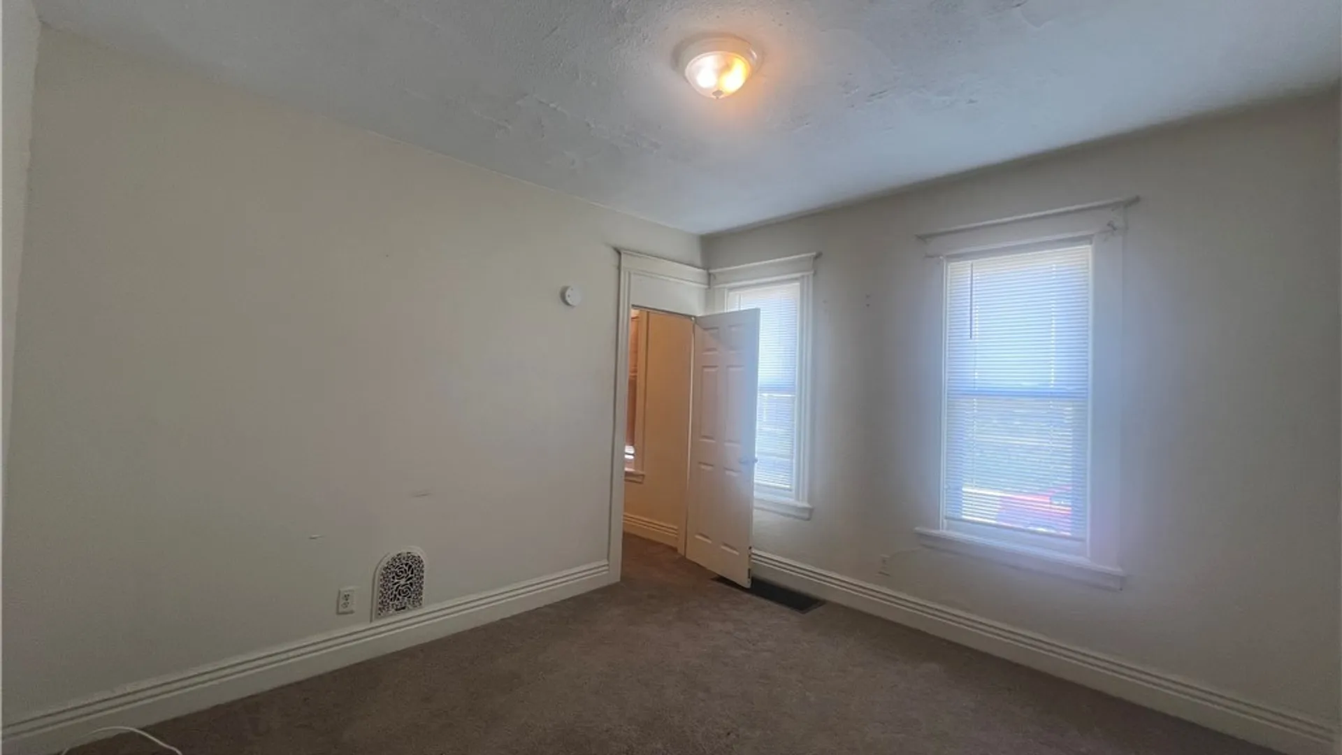 Property at 5 Saint Jacob St, Rochester, NY 14622 7