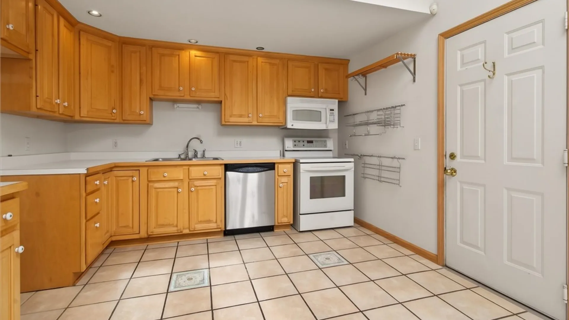 Property at 237 Highland Parkway, Rochester, NY 14620 17