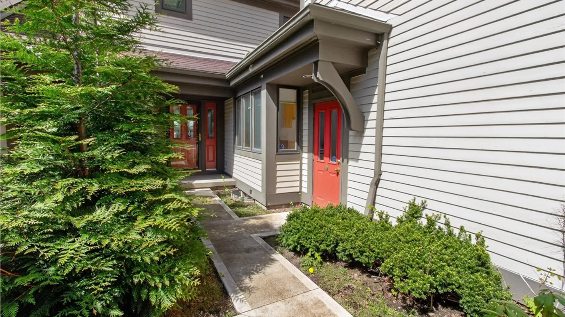 Property at 237 Highland Parkway, Rochester, NY 14620 4