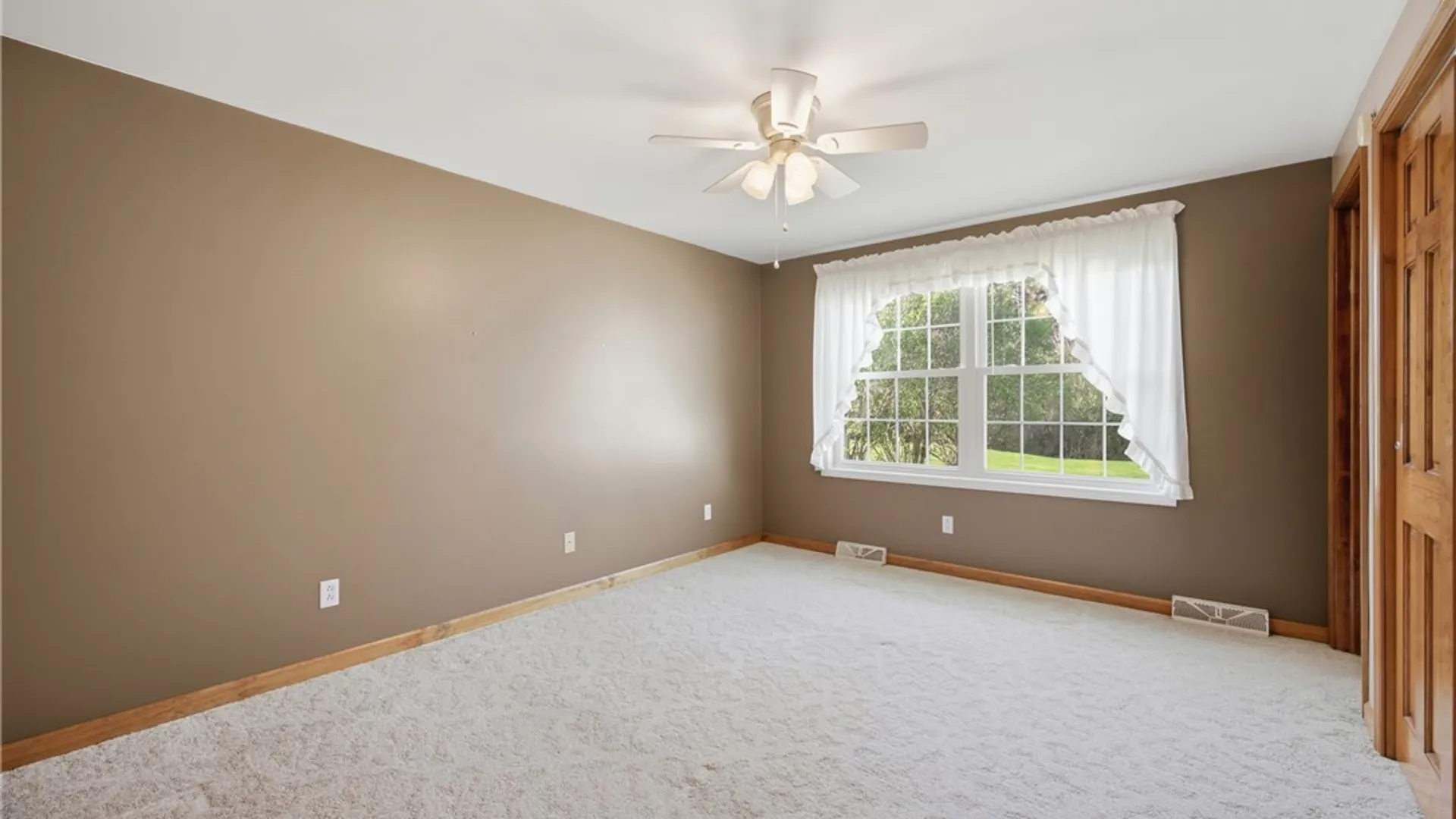 Property at 5 Mark, Evans, NY 14006 21