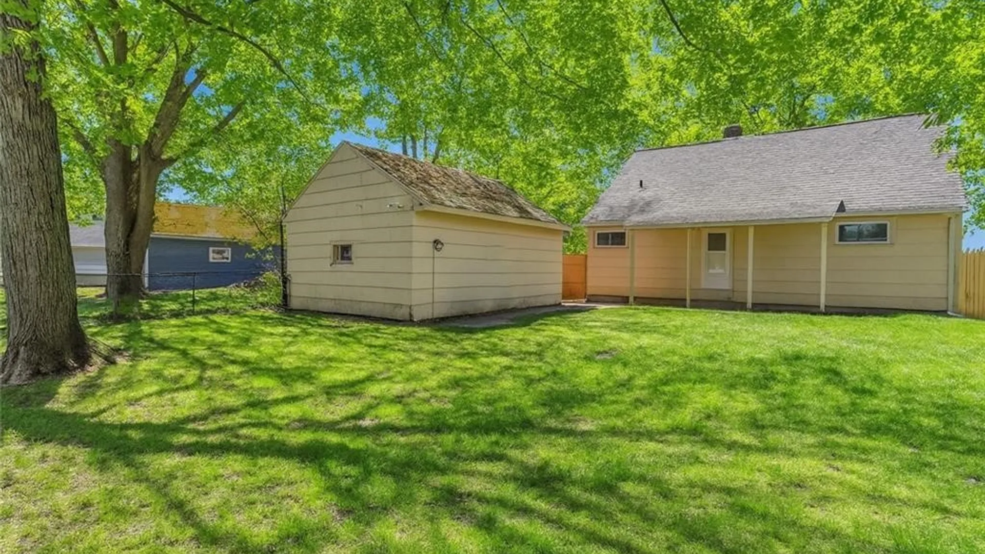Property at 69 Ashford Avenue, Tonawanda, NY 14150 21