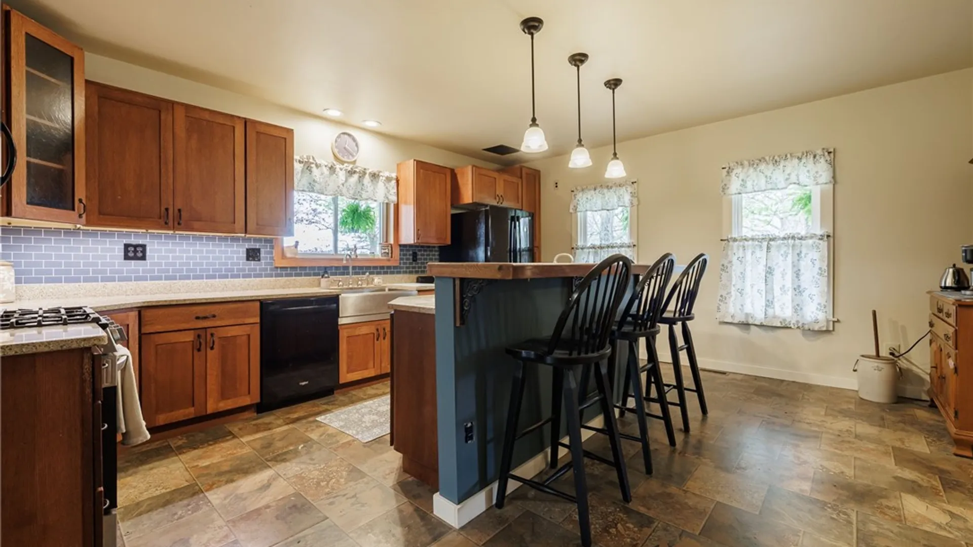 Property at 5550 Wells Curtice Road, Canandaigua Town, NY 14424 8
