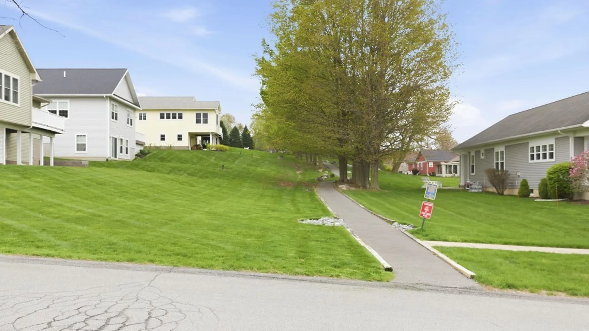 Property at 106 Linenhall Street, Camillus, NY 13031 33