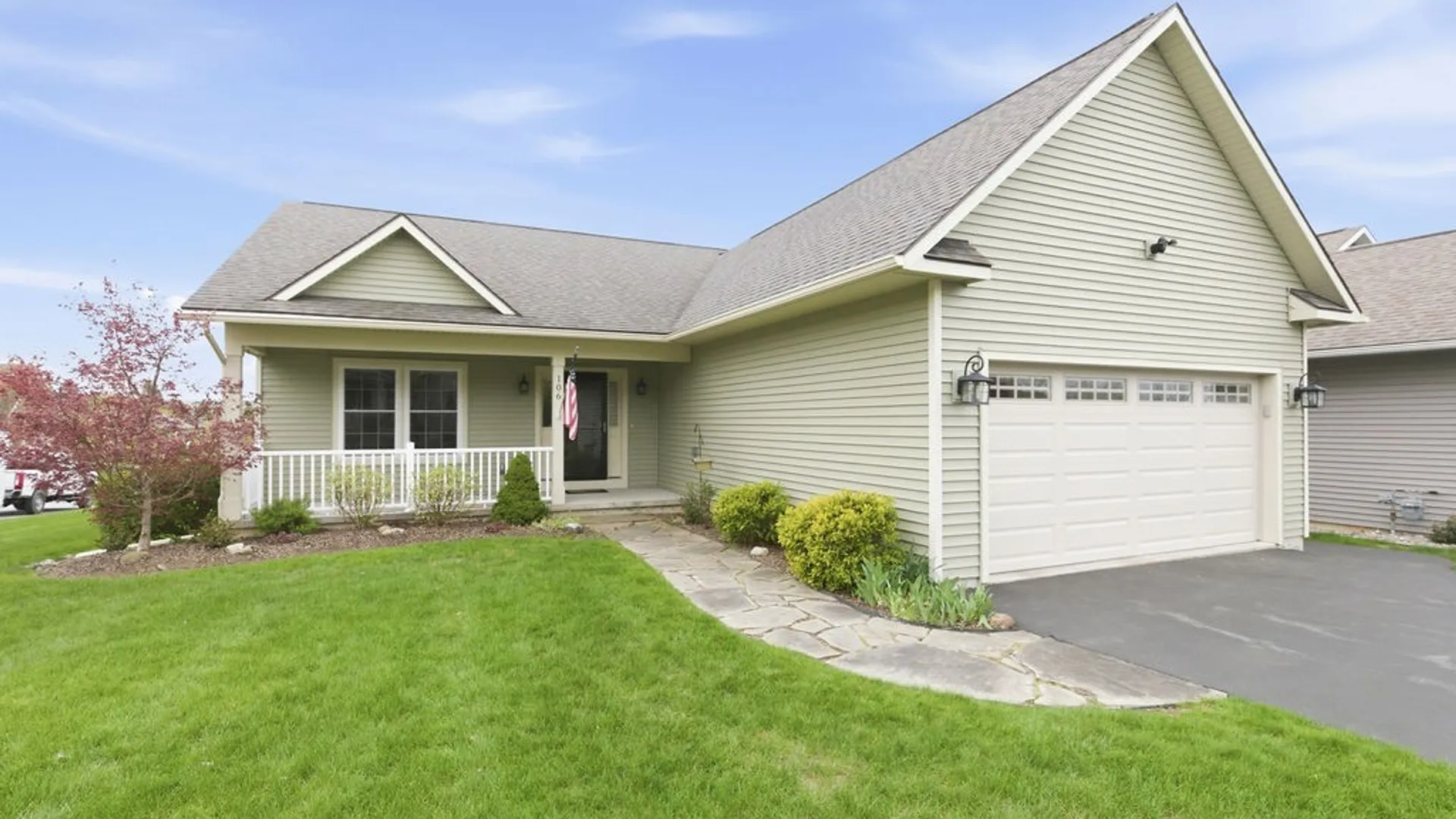 Property at 106 Linenhall Street, Camillus, NY 13031 36