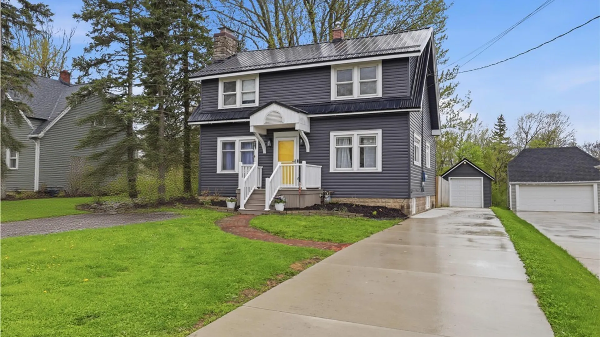 Property at 2575 Amsdell Road, Hamburg, NY 14075 2