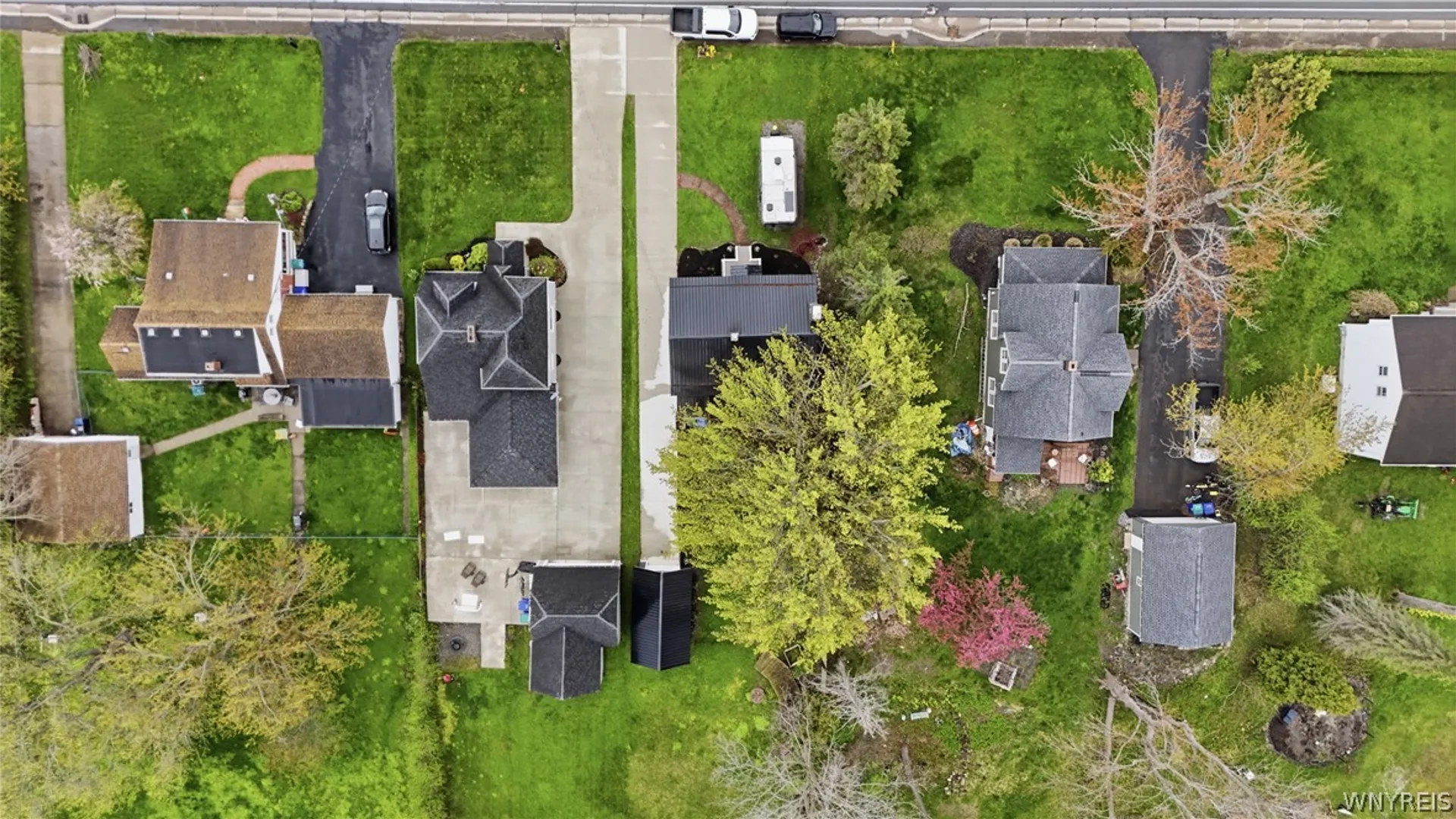 Property at 2575 Amsdell Road, Hamburg, NY 14075 44