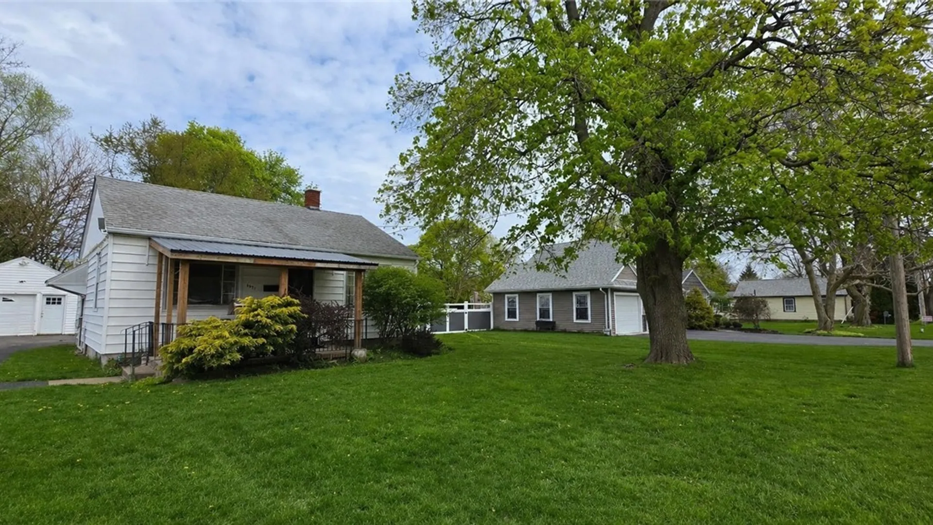 Property at 6071 Ketchum Avenue, Newfane, NY 14108 2