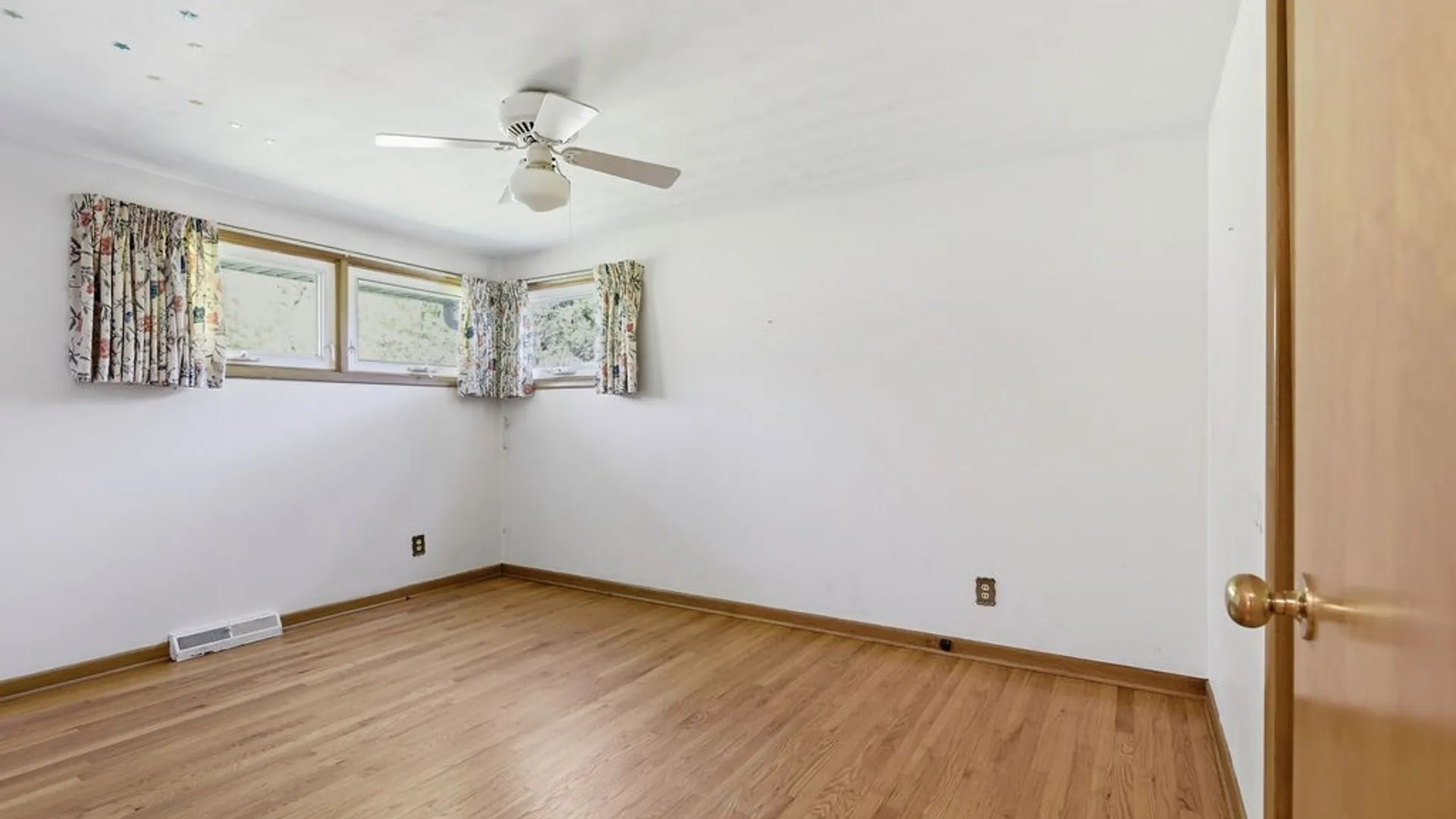 Property at 5165 Jamesville Road, DeWitt, NY 13078 17