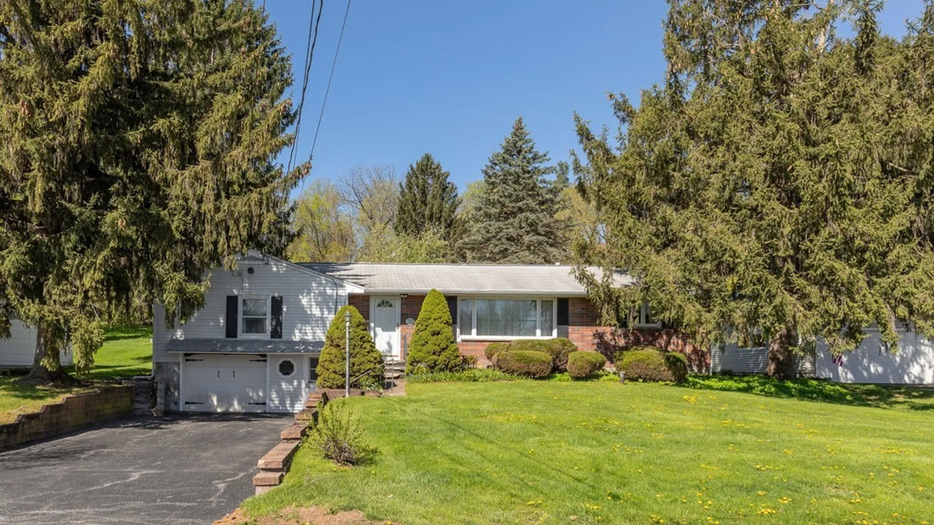 Property at 5165 Jamesville Road, DeWitt, NY 13078 2