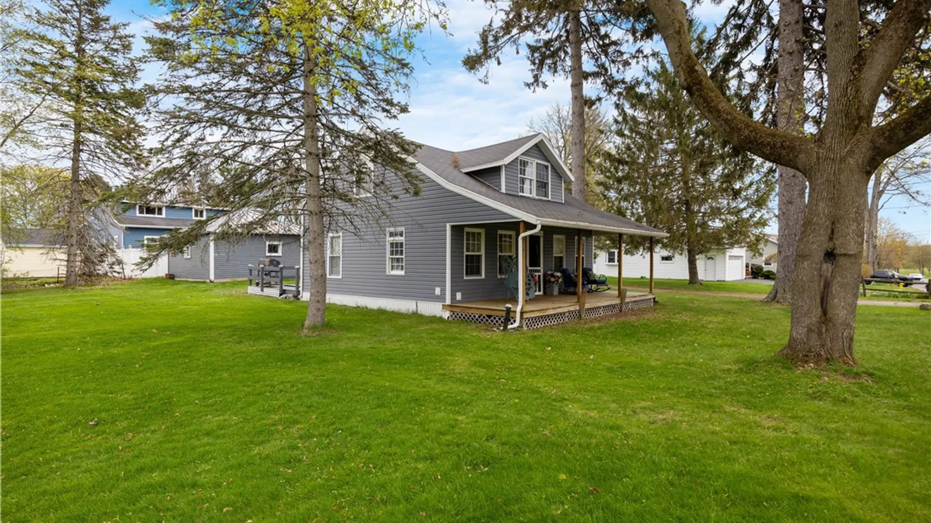 Property at 8900 Michigan Ave, Cicero, NY 13039 2