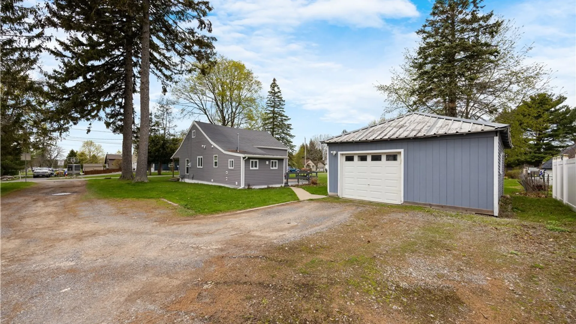 Property at 8900 Michigan Ave, Cicero, NY 13039 28