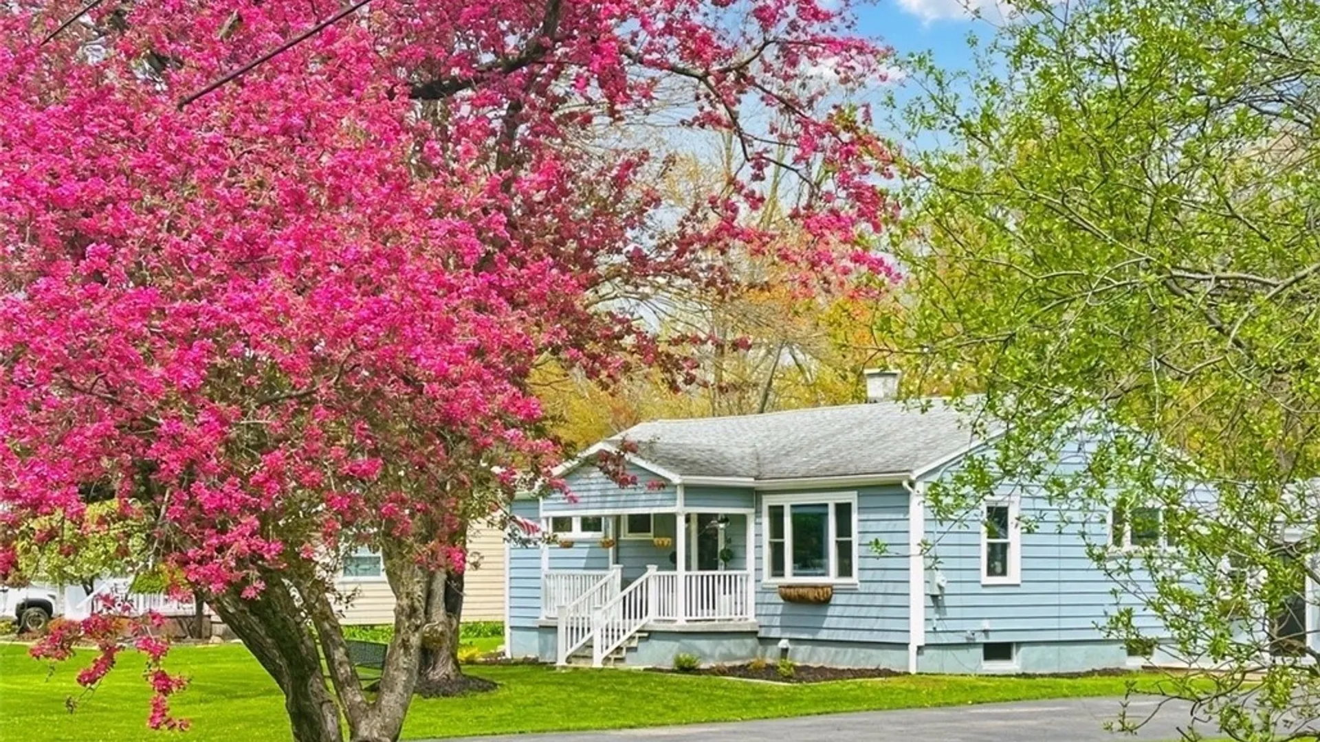 Property at 16 Homestead Road, New Hartford, NY 13323 3