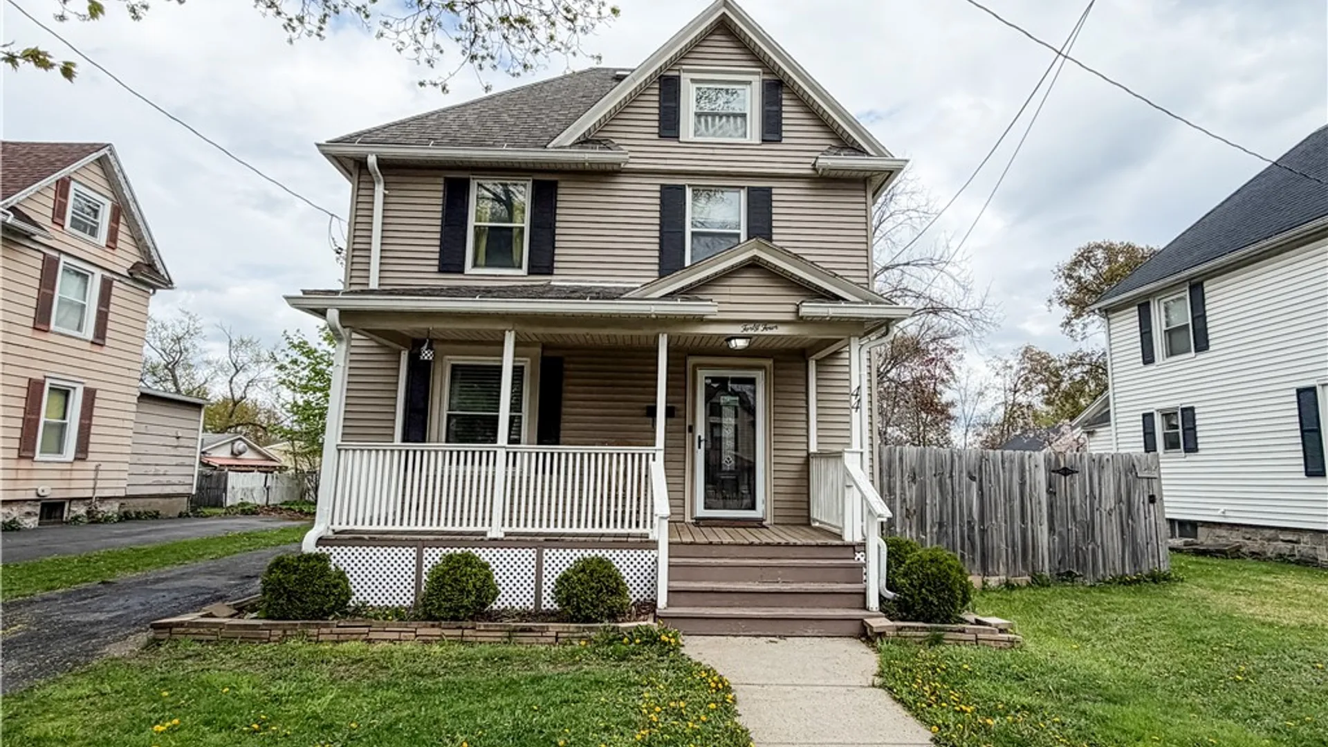 Property at 44 Lake Avenue, Auburn, NY 13021 2