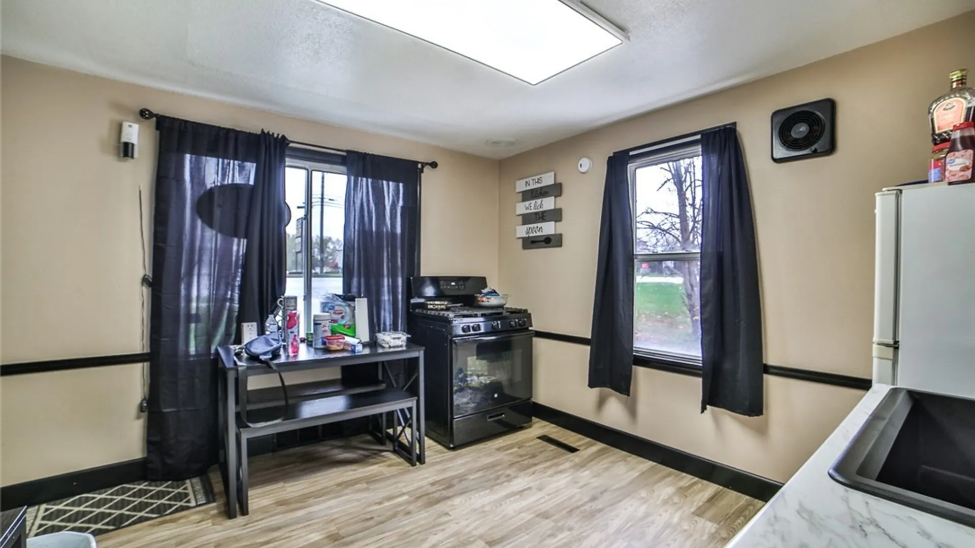 Property at 2404 Union Road, Cheektowaga, NY 14227 25