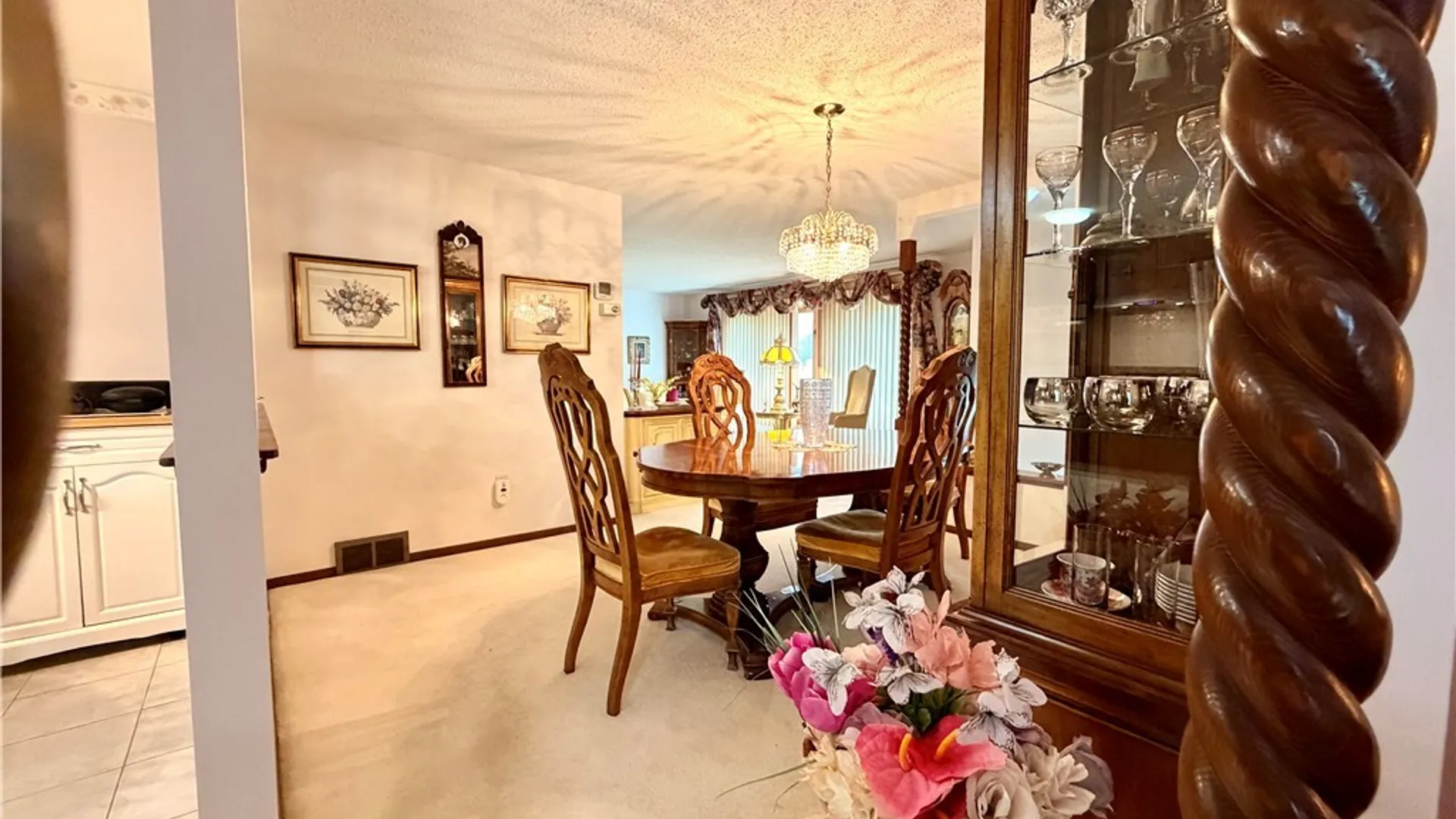 Property at 229 Windmill Road, West Seneca, NY 14218 12