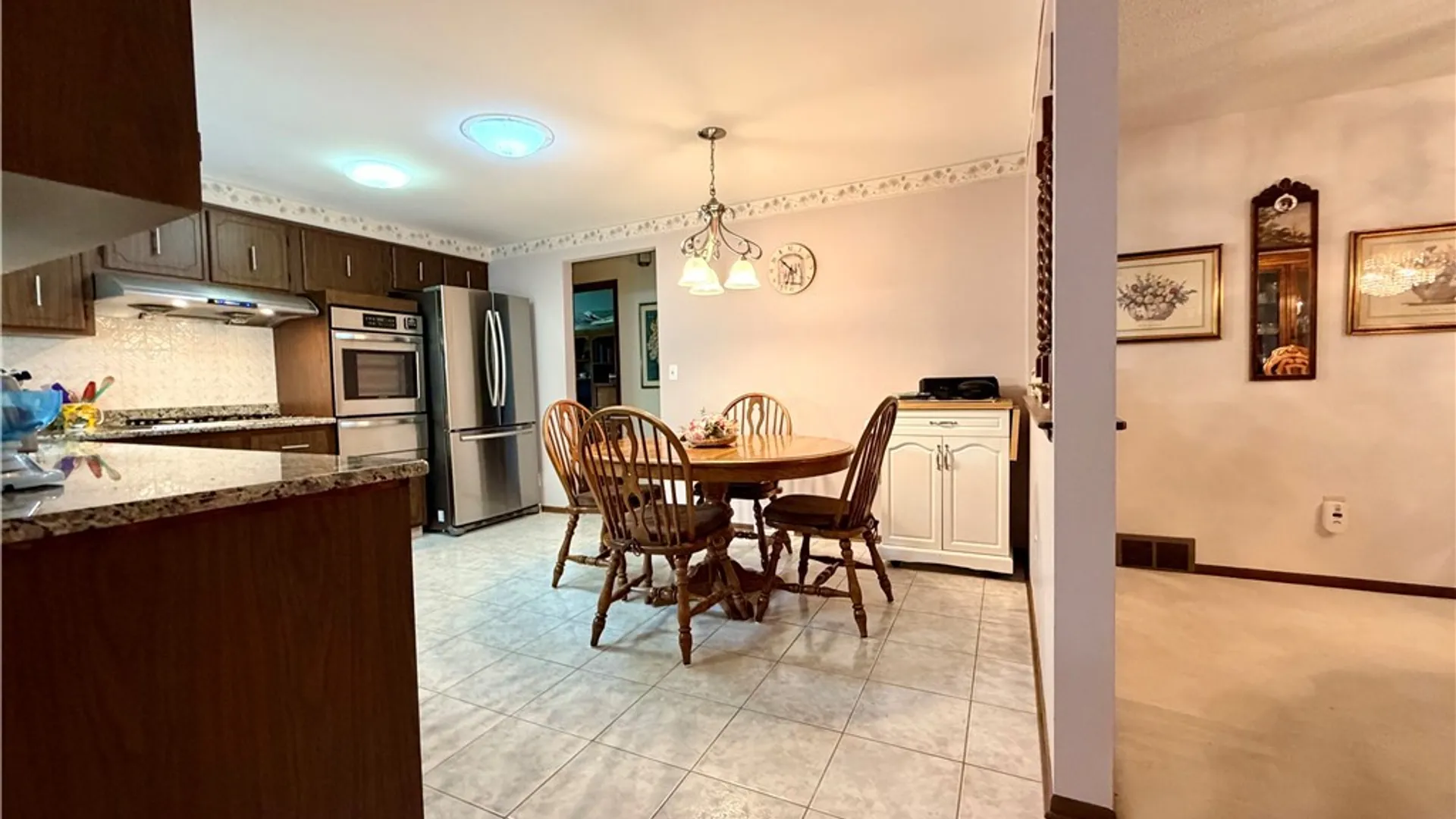 Property at 229 Windmill Road, West Seneca, NY 14218 14