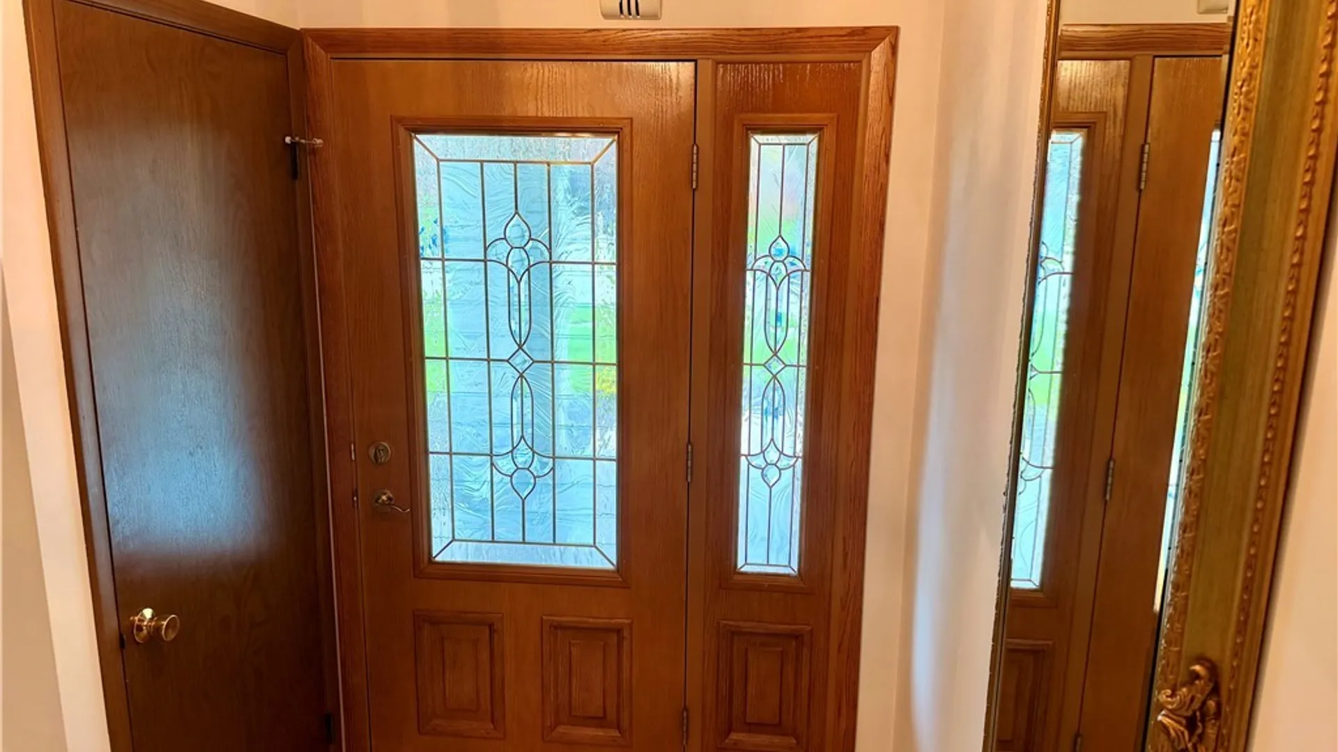 Property at 229 Windmill Road, West Seneca, NY 14218 3