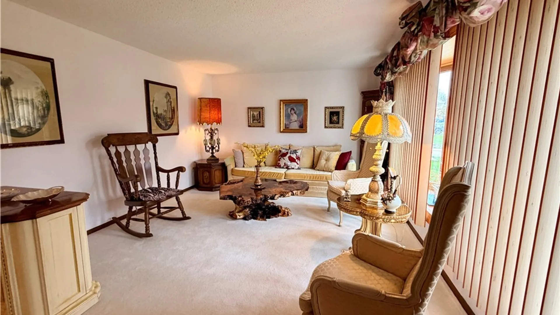 Property at 229 Windmill Road, West Seneca, NY 14218 7