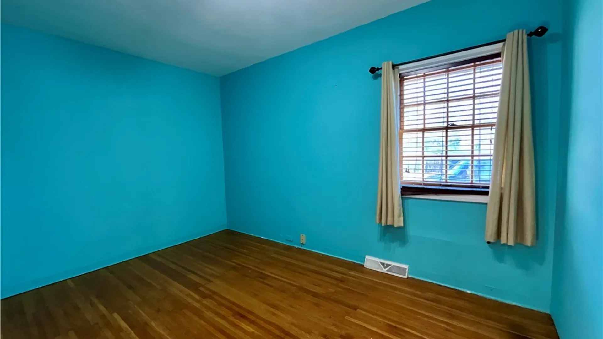 Property at 1599 Hertel Avenue, Buffalo, NY 14216 12