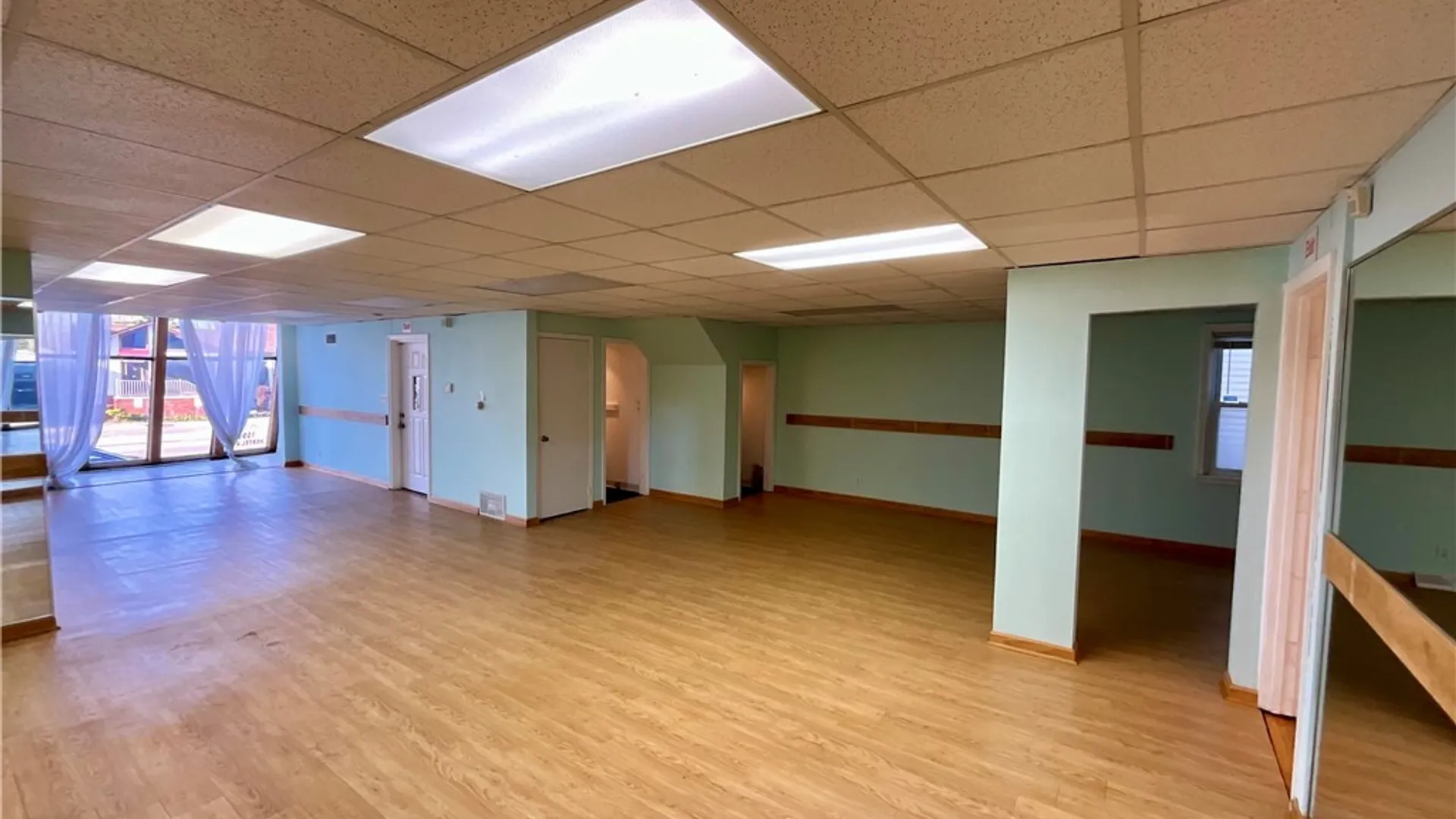 Property at 1599 Hertel Avenue, Buffalo, NY 14216 4