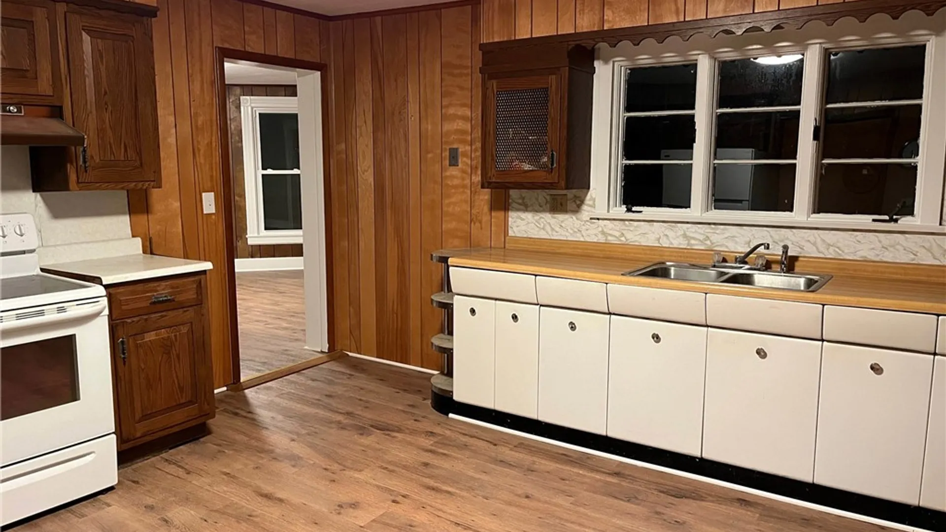 Property at 17 Spencer Street, Lyons, NY 14489 32