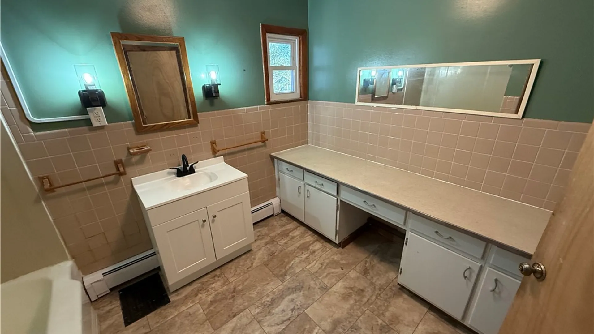 Property at 22 Myrtle Avenue, Auburn, NY 13021 18