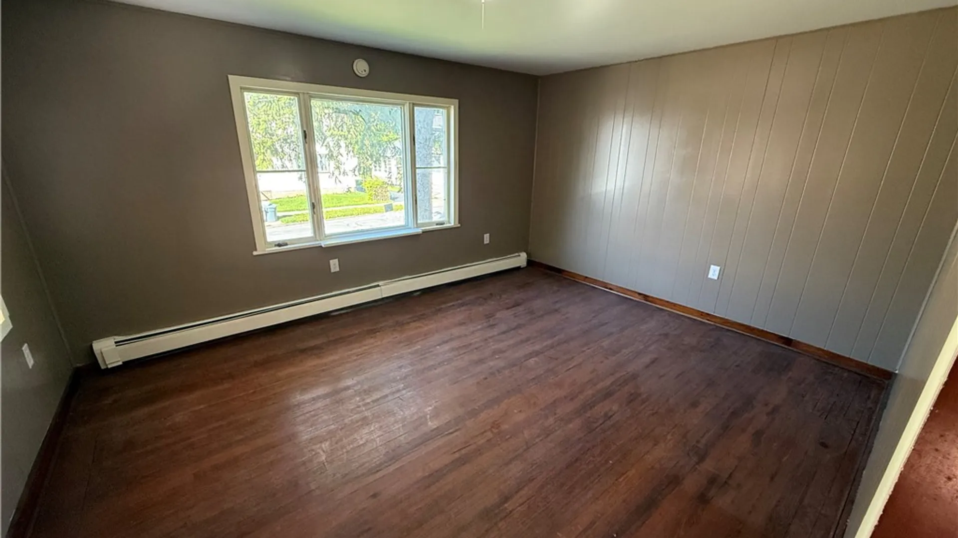 Property at 22 Myrtle Avenue, Auburn, NY 13021 5
