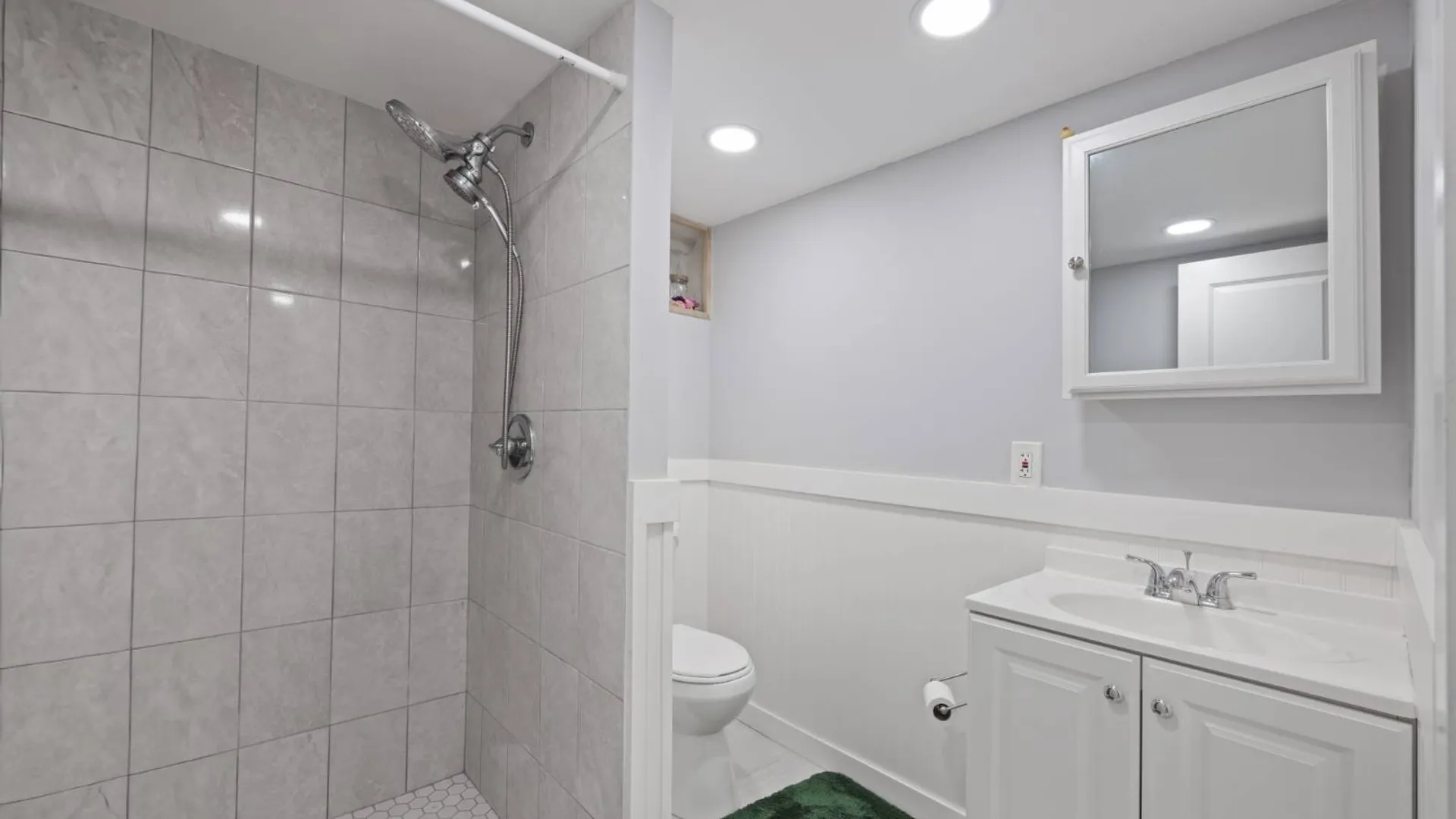 Property at 861 Maple Lane, East Meadow, NY 11554 31