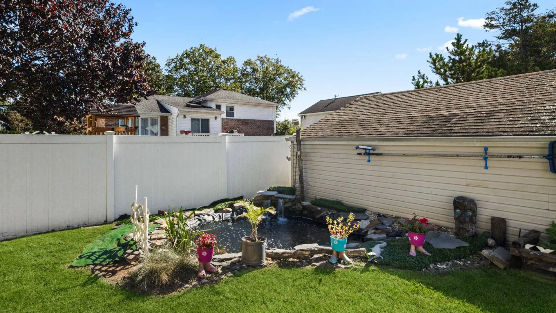Property at 861 Maple Lane, East Meadow, NY 11554 39