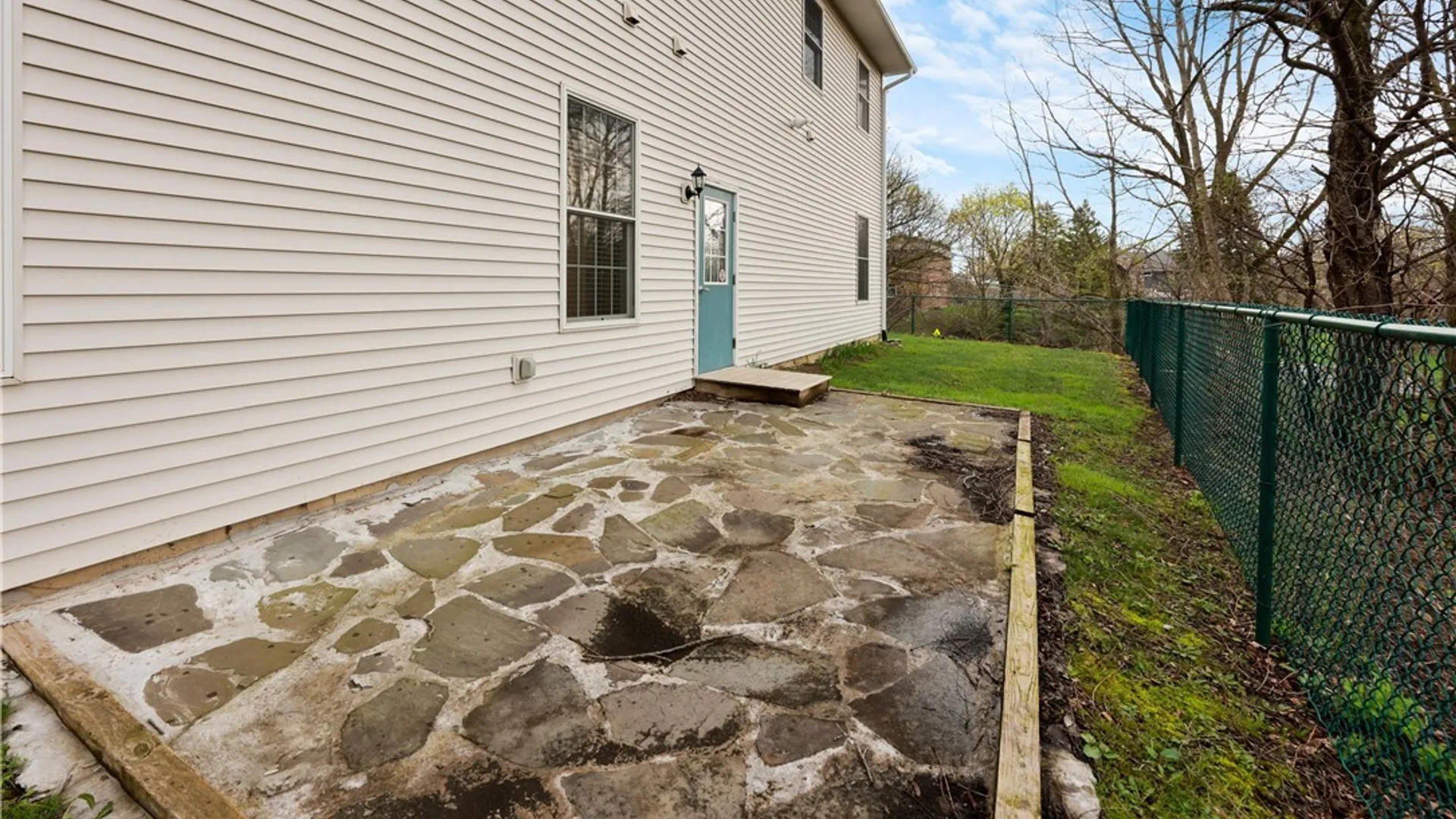 Property at 207 Chapel Drive, Camillus, NY 13219 40