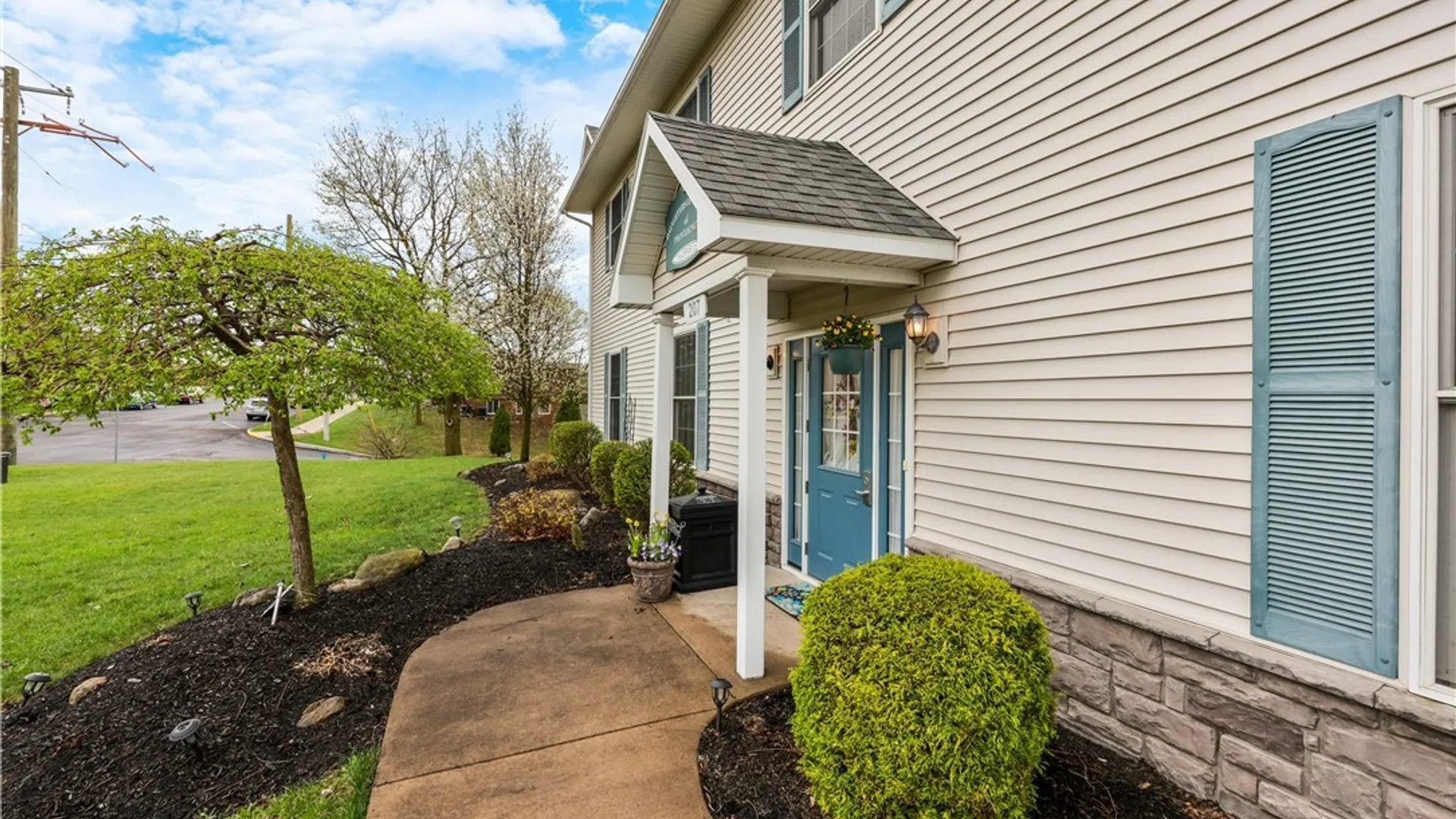 Property at 207 Chapel Drive, Camillus, NY 13219 5