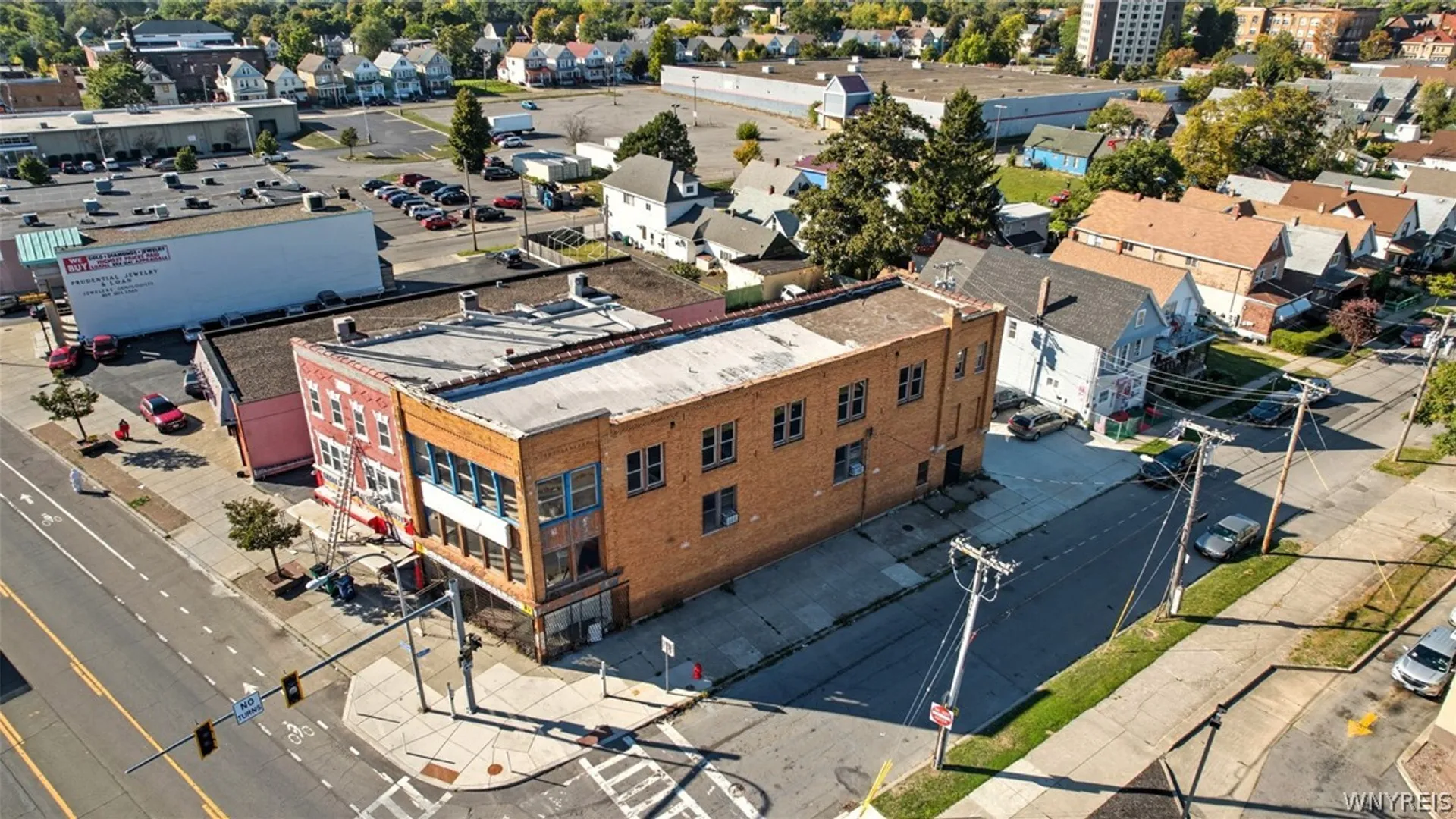 Property at 1058 Broadway Street, Buffalo, NY 14212 4