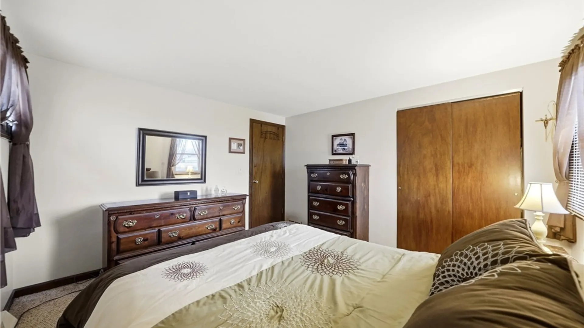 Property at 11 Martinique Drive, Cheektowaga, NY 14227 18