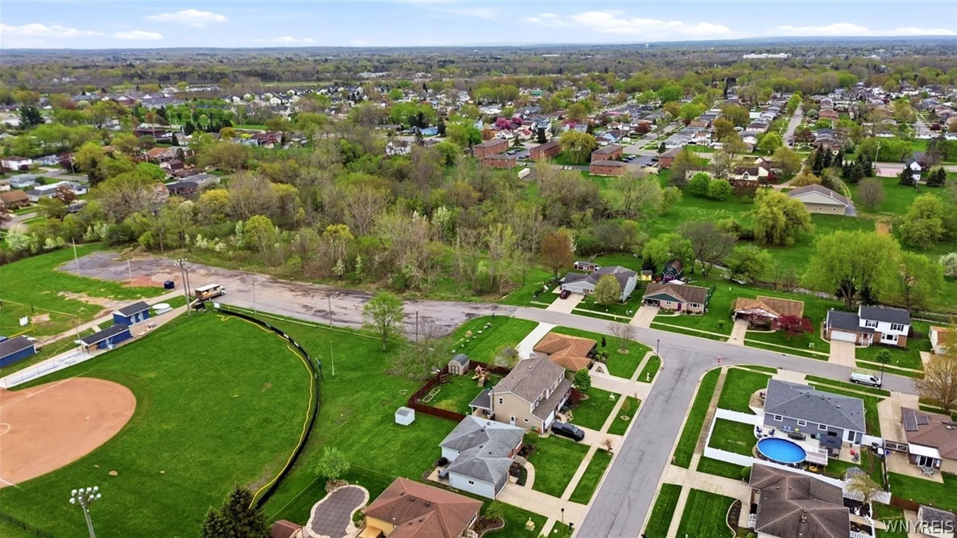 Property at 11 Martinique Drive, Cheektowaga, NY 14227 46