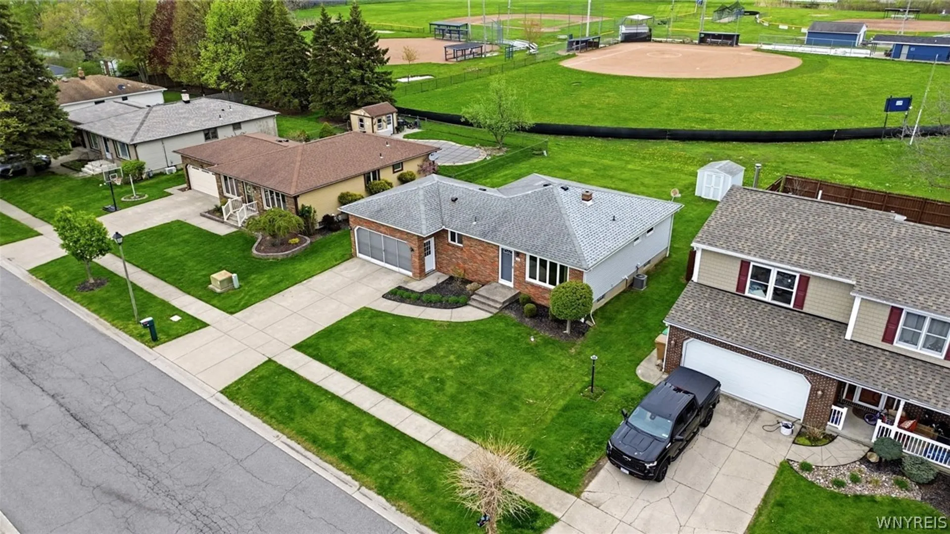 Property at 11 Martinique Drive, Cheektowaga, NY 14227 6