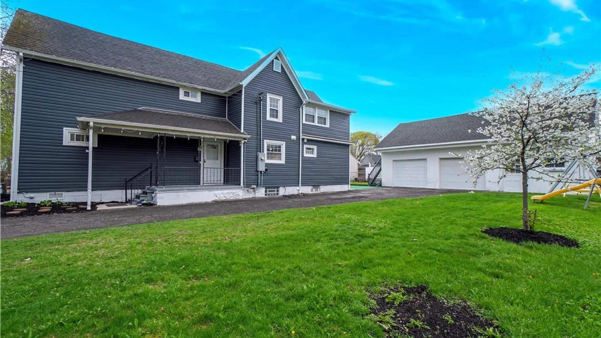 Property at 32 3rd Avenue, North Tonawanda, NY 14120 4
