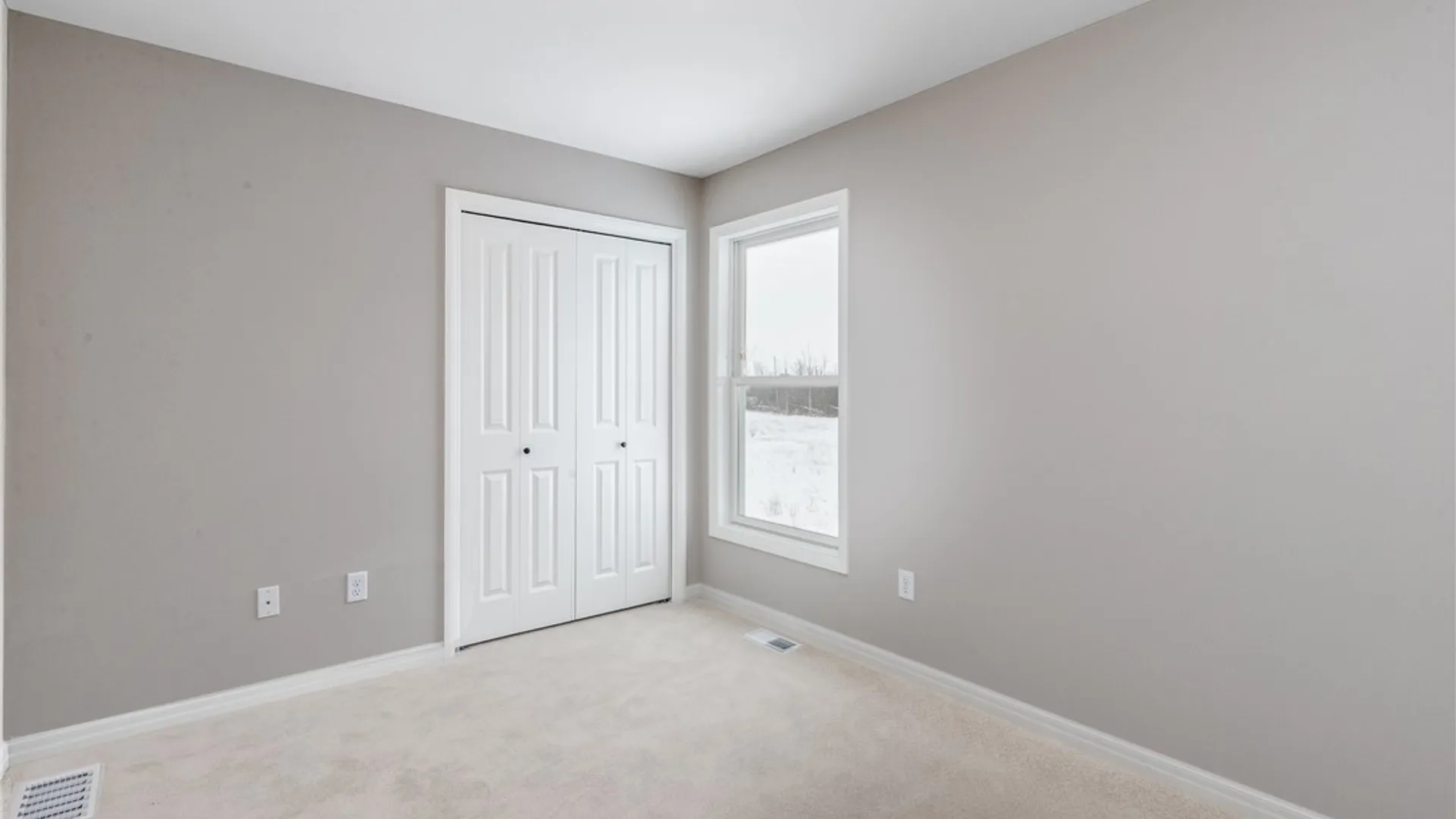 Property at 5151 Bridle Path Lane, Lewiston, NY 14092 32