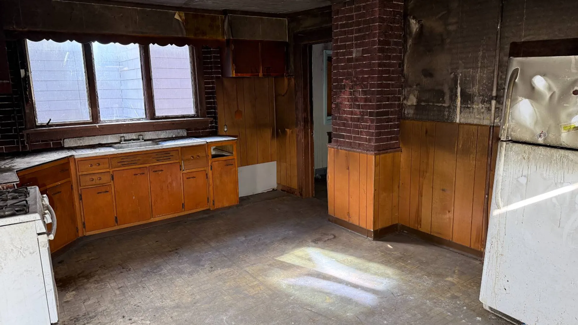 Property at 938 Emerson Ave, Syracuse, NY 13204 11